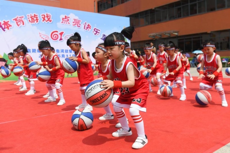 “00后”赛艇世界冠军李慧茹，回合肥母校了！